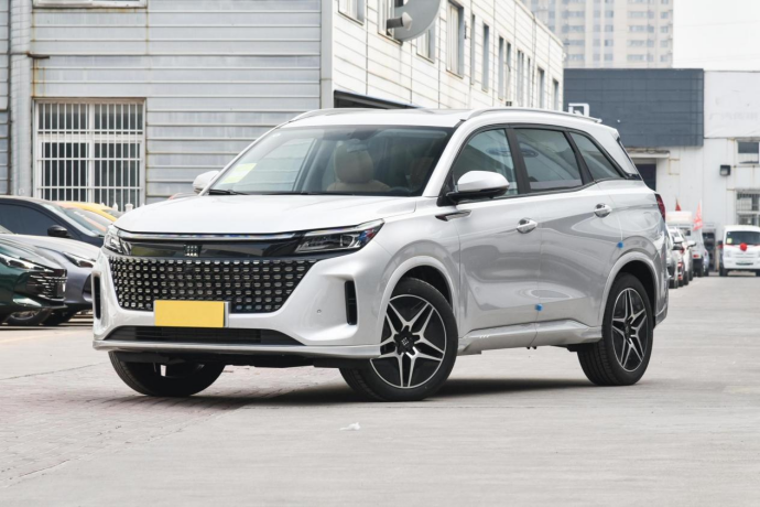 9.98万起能买混动SUV,还有7座可选,蓝电E5让博越L怎么活