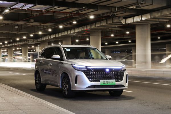 10万元级就能买插混SUV,选择蓝电E5还是启辰大V DD-i,哪个更适合您?